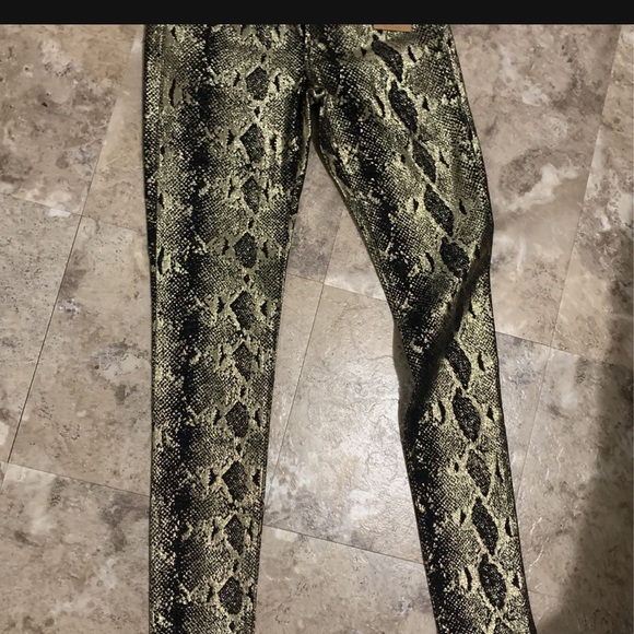 Jeans - Picture 2 of 6